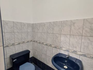 SE VENDE DEPARTAMENTO DE 200M2 EN 1ER PISO CON COCHERA EN SAN JUAN DE LURIGANCHO