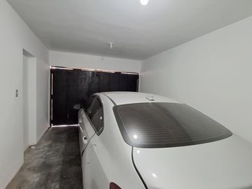 SE VENDE DEPARTAMENTO DE 200M2 EN 1ER PISO CON COCHERA EN SAN JUAN DE LURIGANCHO