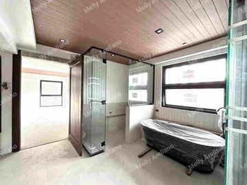 5 Level Luxury House in Ma.Luisa, Banilad Cebu City