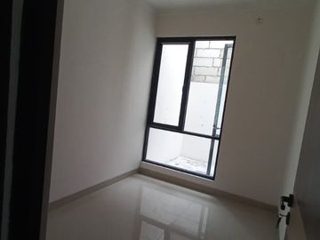 Rumah Murah Modern Gununganyar Perumahan Royal Paka dkt Rungkut MERR
