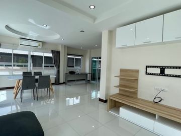 Beautiful house for sale,  move in Ready, Coco Hill housing project, Ao Udom, Thung Sukhla, Sriracha, Chonburi