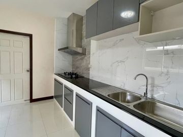 Beautiful house for sale,  move in Ready, Coco Hill housing project, Ao Udom, Thung Sukhla, Sriracha, Chonburi
