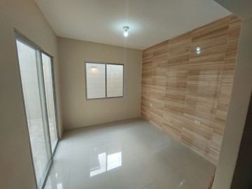 VENDO  OPORTUNIDAD ACEPTO BIESS,  VILLA ITALIA GENOVA ,DOS PLANTAS