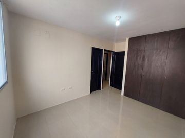 VENDO  OPORTUNIDAD ACEPTO BIESS,  VILLA ITALIA GENOVA ,DOS PLANTAS