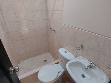 VENDO  OPORTUNIDAD ACEPTO BIESS,  VILLA ITALIA GENOVA ,DOS PLANTAS