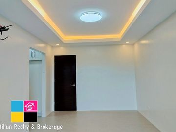 Modern Contemporary House with Swimming Pool in Royale Cebu