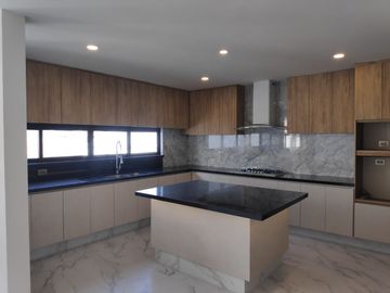 CASA EN VENTA PARQUE CUERNAVACA LOMAS DE ANGELOPOLIS