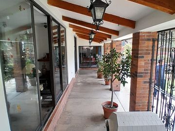VENTA FINCA CON CASA 3 RECAMRAS SALON Y JARDIN DE EVENTOS