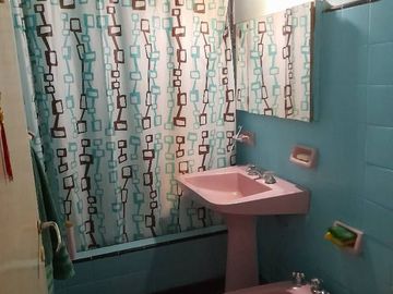 Vendo Casa Fisherton Av. E. Peron y J. Zuviria. 