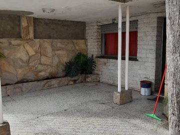 Vendo Casa Fisherton Av. E. Peron y J. Zuviria. 