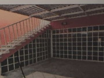EXCELENTE CASA EN COL CLEOTILDE TORRES