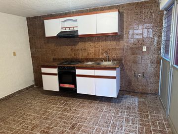 GRAN OPORTUNIDAD VENTA DE CASA CERCA DE LA PROCURADURIA