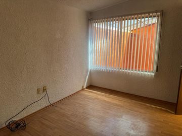 GRAN OPORTUNIDAD VENTA DE CASA CERCA DE LA PROCURADURIA