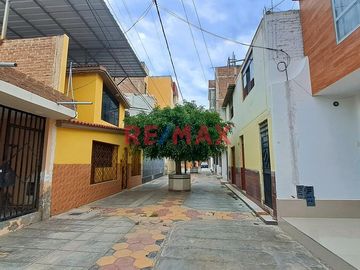 Se Alquila Departamento Amoblado En Urb Federico Villareal.(A.MELENDRES)