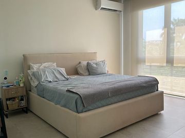 Casa en venta, Urb. Aires de Batán -  vía Samborondón