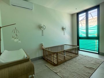 Casa en venta, Urb. Aires de Batán -  vía Samborondón