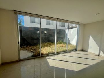 CASA EN VENTA LOS ESPINOS