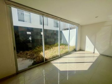 CASA EN VENTA LOS ESPINOS