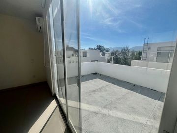 CASA EN VENTA LOS ESPINOS