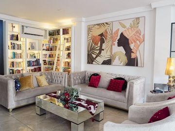 Casa en venta, Urb. Portón del Río - La Aurora