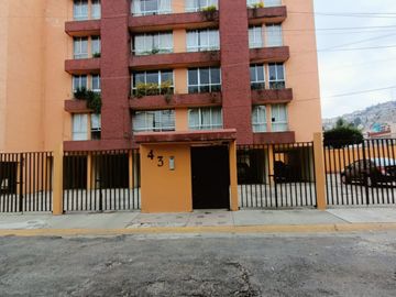 Vendo Cómodo Departamento en 2do. nivel con excelente distribución 77 m2 En Jardines de Atizapan $2,114,000