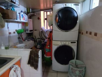Vendo Cómodo Departamento en 2do. nivel con excelente distribución 77 m2 En Jardines de Atizapan $2,114,000