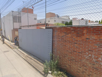 Casa en Remate Bancario en C. Evenecer 5, Nuevo Leon, Guentes de Guadalupe, Puebla. (65% debajo de su valor comercial, solo recursos propios)