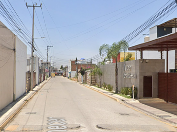 Casa en Remate Bancario en C. Evenecer 5, Nuevo Leon, Guentes de Guadalupe, Puebla. (65% debajo de su valor comercial, solo recursos propios)