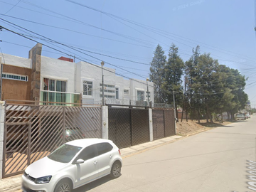 Casa en Remate Bancario en C. Evenecer 5, Nuevo Leon, Guentes de Guadalupe, Puebla. (65% debajo de su valor comercial, solo recursos propios)