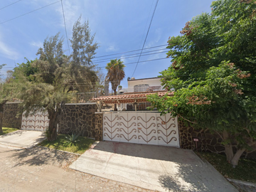 GRAN OPORTUNIDAD DE INVERSIÓN - CASA ECONOMICA EN VENTA - CASA ADJUDICADA – Cardenal 66, Chapala Haciendas, 45946 Chapala Haciendas, Jal.