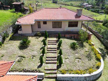 En venta casa en Azogues, sector Pampa Vintimilla