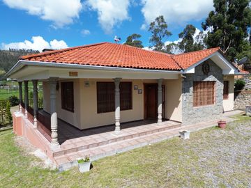 En venta casa en Azogues, sector Pampa Vintimilla