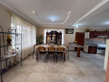 En venta casa en Azogues, sector Pampa Vintimilla
