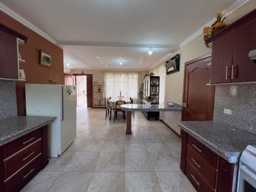 En venta casa en Azogues, sector Pampa Vintimilla