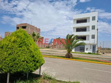 Departamento En Venta Urb. La Ensenada.(C.MELENDRES)