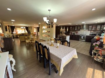 En venta casa en Biblian, en la Velasco Ibarra