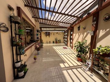 En venta casa en Biblian, en la Velasco Ibarra