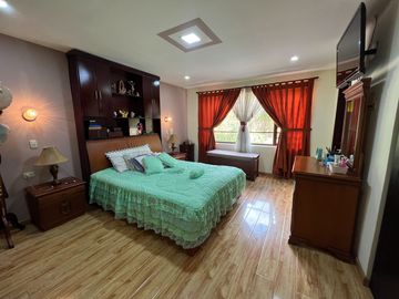 En venta casa en Biblian, en la Velasco Ibarra