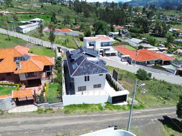 Casa en Venta en Azogues, en el sector el Pampero
