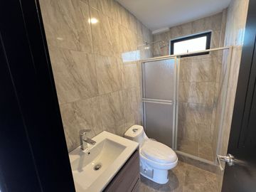 Casa en Venta en Azogues, en el sector el Pampero
