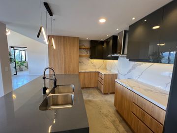 Casa en Venta en Azogues, en el sector el Pampero