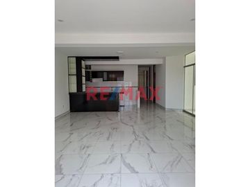 Departamento En Venta 3Er Piso Urb. La Ensenada.(C.MELENDRES)