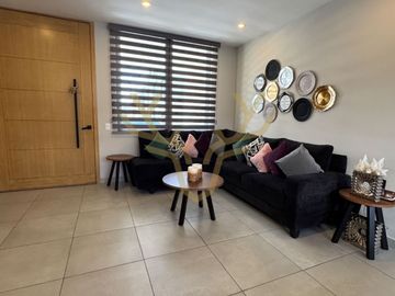 CASA EN VENTA EN CAPITAL NORTE