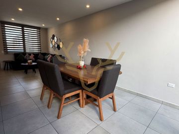 CASA EN VENTA EN CAPITAL NORTE