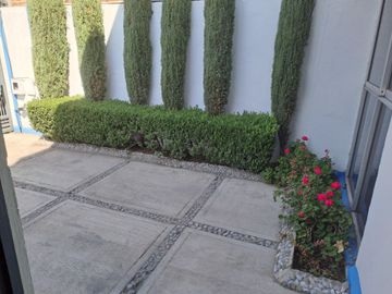 Vendo excelente casa en Valle Dorado.