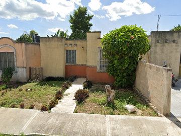 VENTA DE CASA EN TZIMIN, MERIDA, YUCATAN EN RECUPERACION