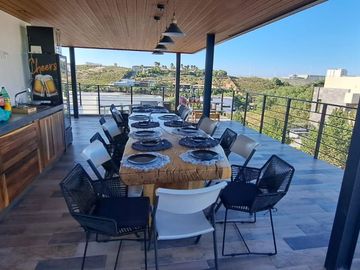 Casa en Renta Amueblada en Club de Golf La Loma con Roof Garden.