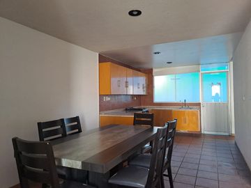CASA EN VENTA EN PUEBLA, HERMANOS SERDAN, 15 DE MAYO, FUENTE DE TREVI 2 recamaras, 1 baño, medio baño, sala de tv