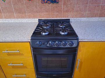 CASA EN VENTA EN PUEBLA, HERMANOS SERDAN, 15 DE MAYO, FUENTE DE TREVI 2 recamaras, 1 baño, medio baño, sala de tv