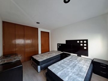 CASA EN VENTA EN PUEBLA, HERMANOS SERDAN, 15 DE MAYO, FUENTE DE TREVI 2 recamaras, 1 baño, medio baño, sala de tv